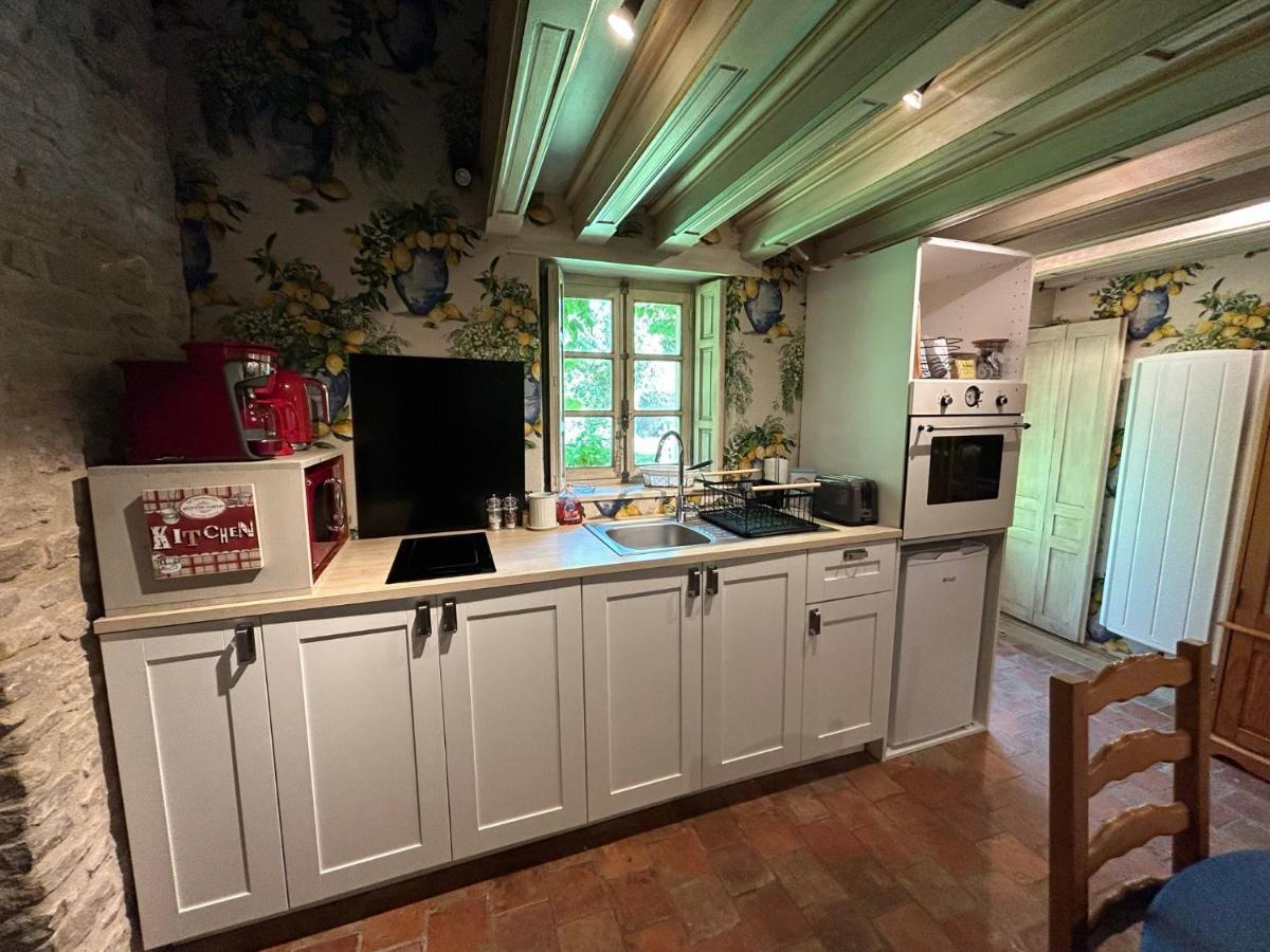 Charmant Logement Dans Un Ecrin De Verdure Le Manoir  Екстериор снимка