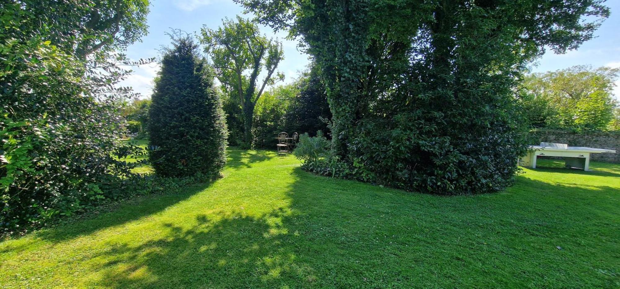 Charmant Logement Dans Un Ecrin De Verdure Le Manoir  Екстериор снимка